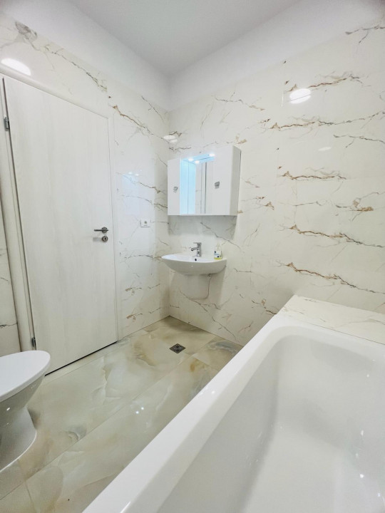 Apartament Pod Constanta, bloc nou, centrala proproie + Parcare 