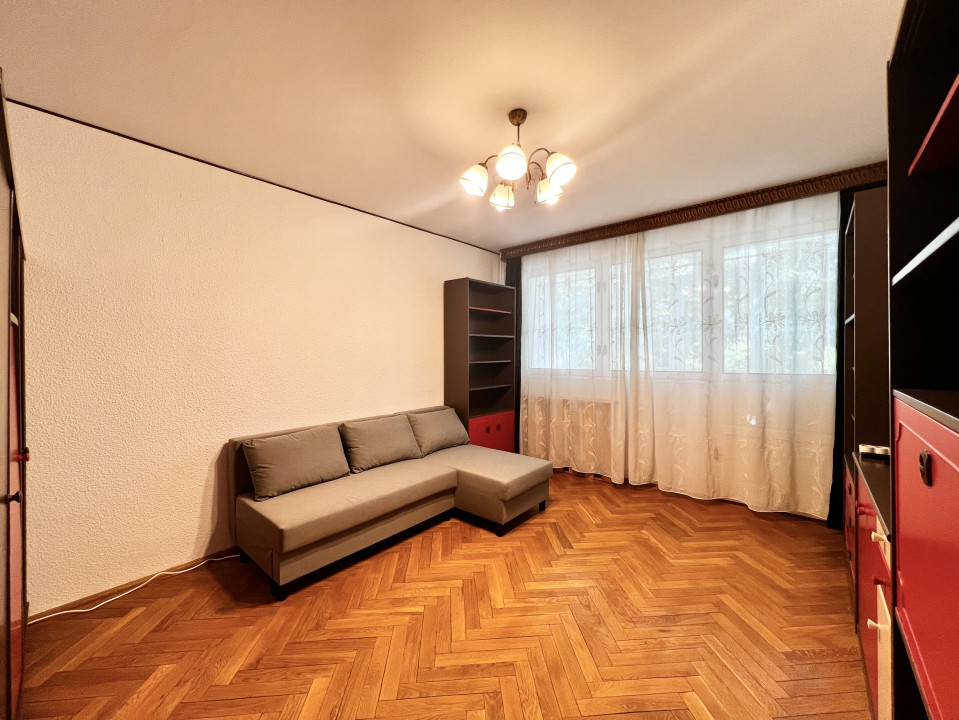 Apartament cu 5  camere in  Bulevardul Timisoara - Plaza Mall