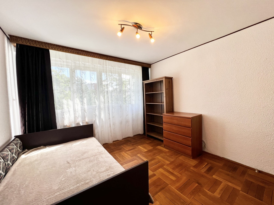 Apartament cu 5  camere in  Bulevardul Timisoara - Plaza Mall