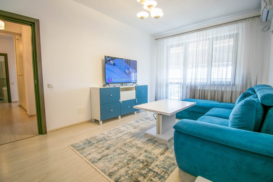 Apartament cu 3 camere,decomandat,metrou Aparatorii Patriei