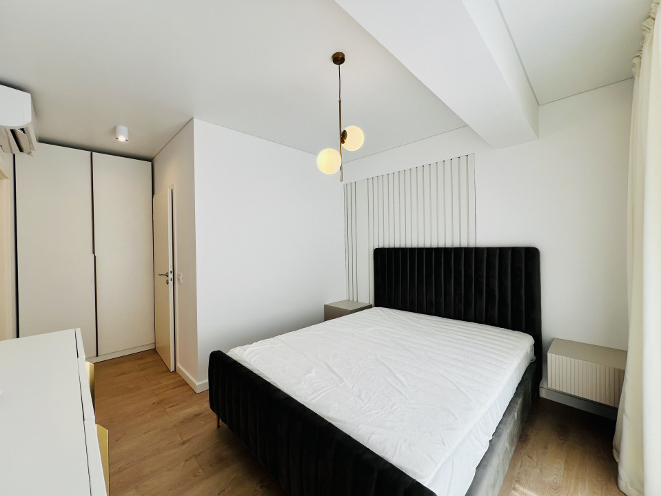 Apartament elegant amenajat, totul nou cu parcare si centrala proprie