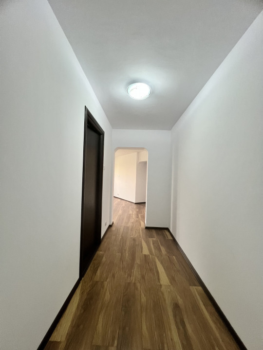 Apartament 3 camere Piața Alba Iulia pentru Birouri