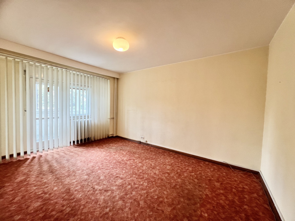 Apartament 4 camere in Piata Unirii pretabil Birouri