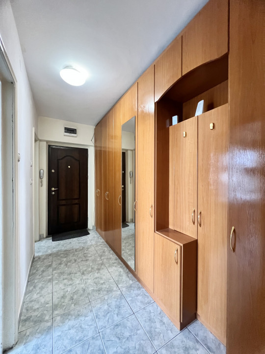 Apartament 4 camere in Piata Unirii pretabil Birouri