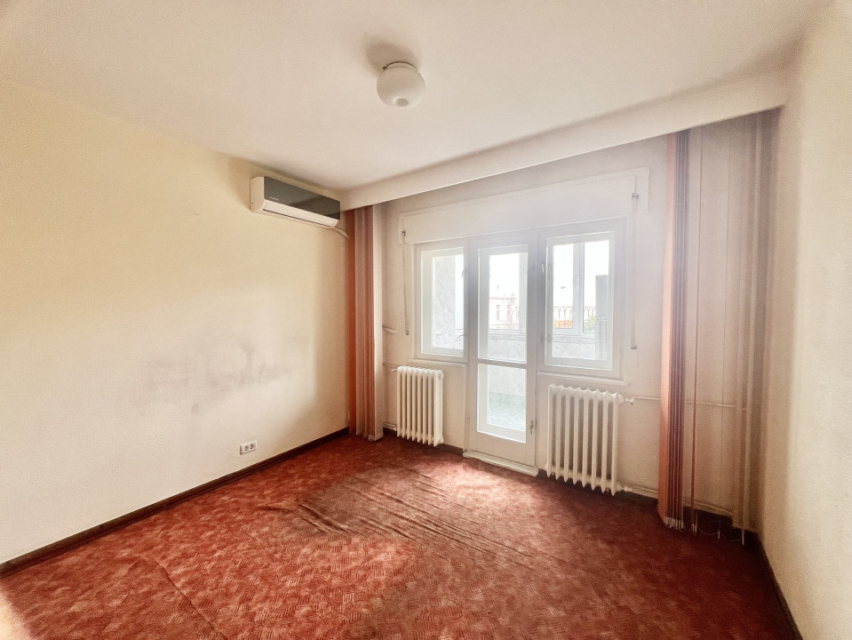 Apartament 4 camere in Piata Unirii pretabil Birouri