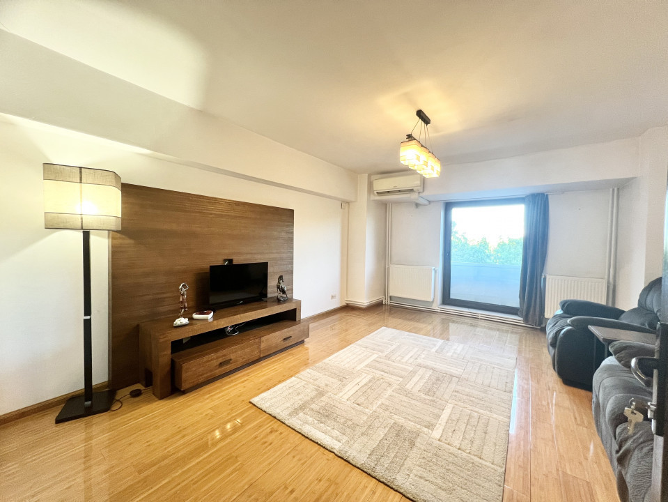 Apartament 3 camere Parc - Metrou Izvor Centrala proprie