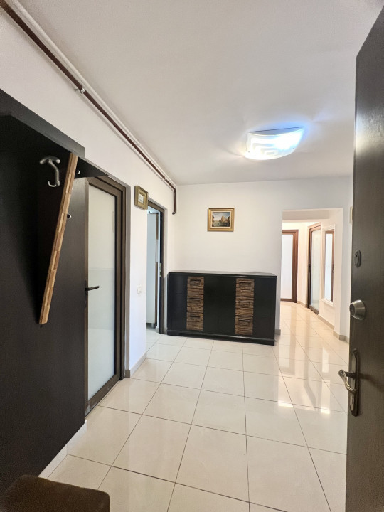 Apartament 3 camere Parc - Metrou Izvor Centrala proprie