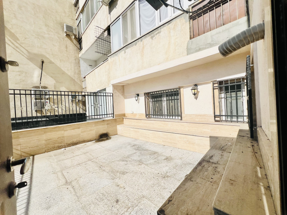 Apartament 3 camere Parc - Metrou Izvor Centrala proprie