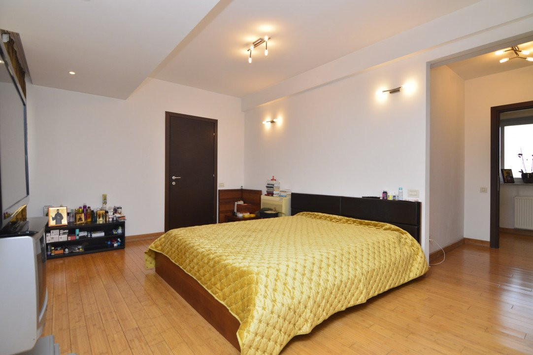 Apartament 3 camere de vanzare DACIA-Ultracentral- Str. Mihai Eminescu