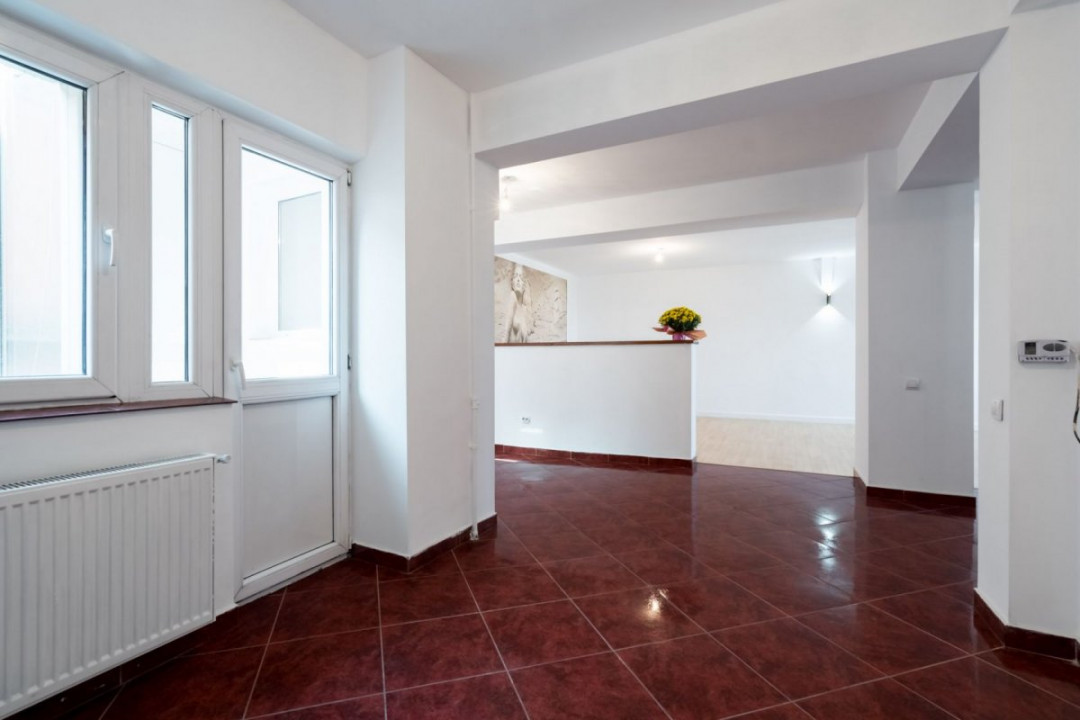 Apartament mare si luminos