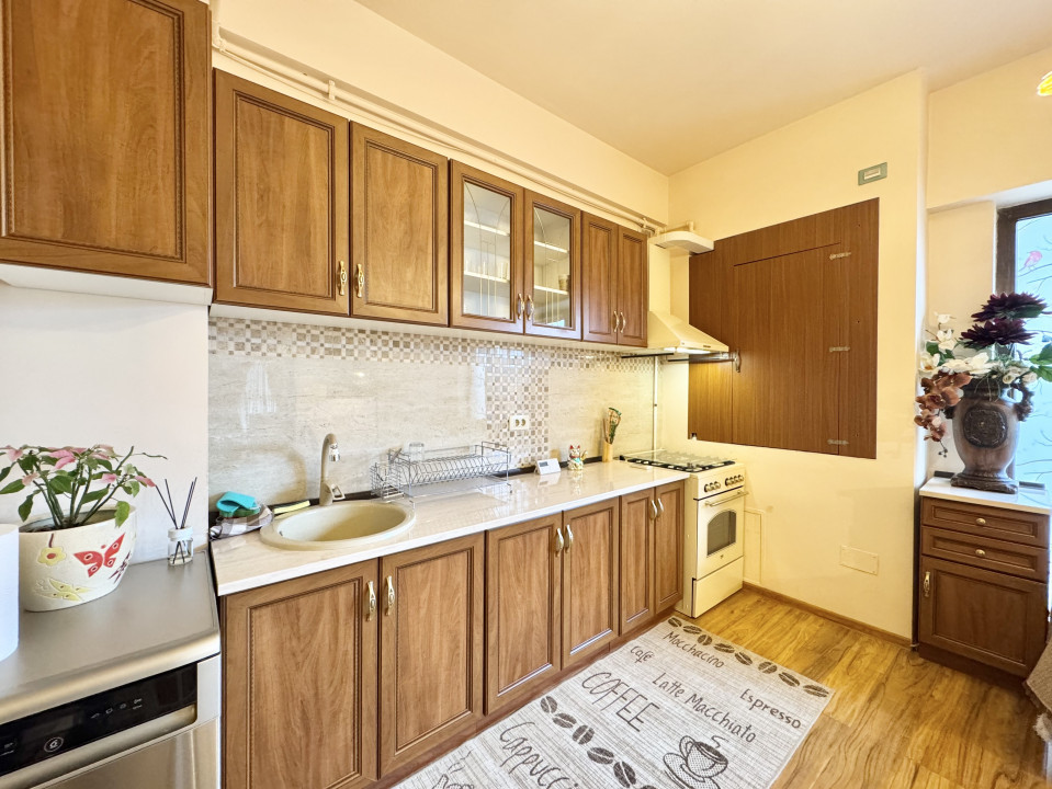 Apartament elegant cu centrală proprie și parcare subterană 