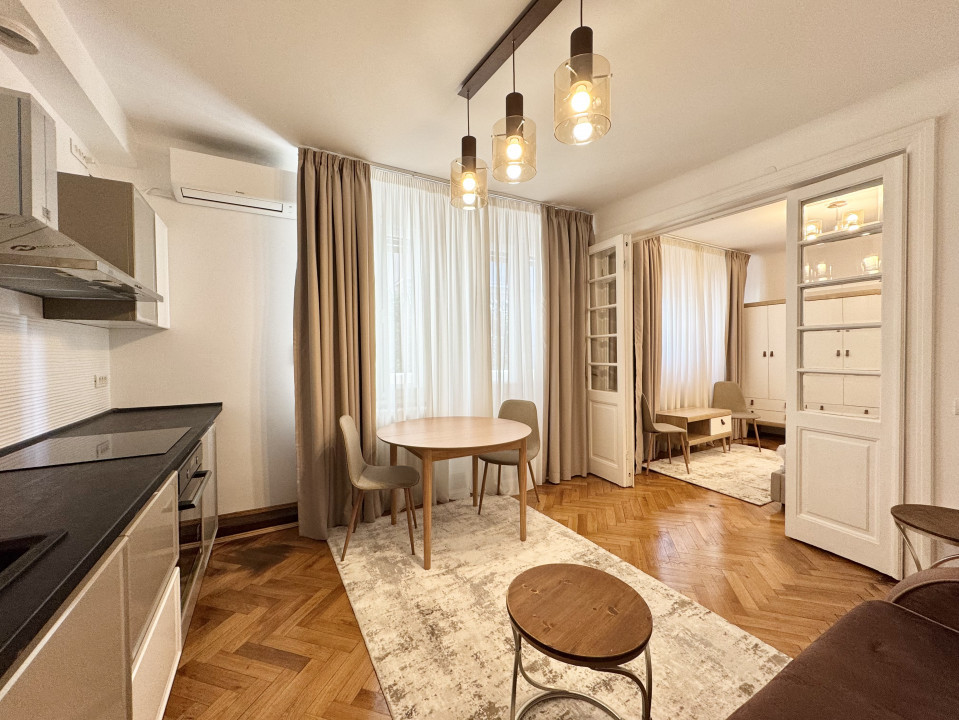 Apartament cu terasa si parcare in Kisseleff-Victoriei 