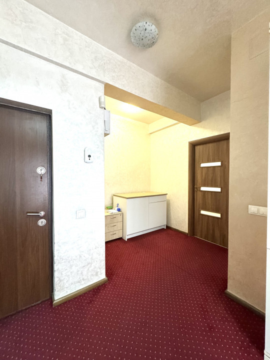 Apartament - Birou in zona Bdul Libertatii, cu Centrala Terasa si Parcare