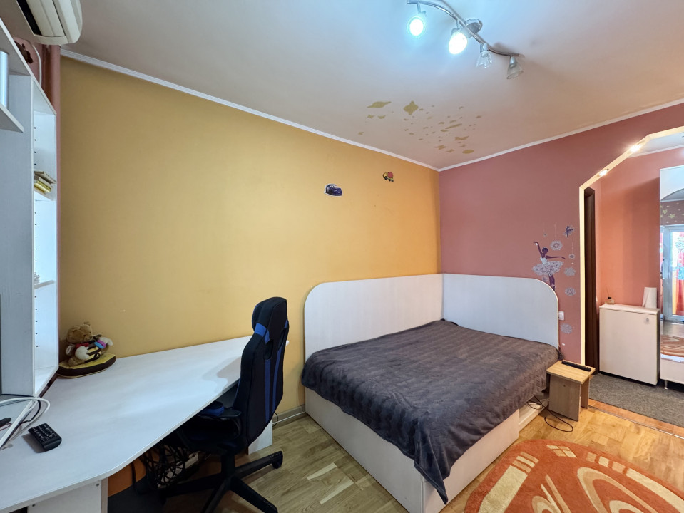 Apartament 3 Camere Soseaua Alexandriei 24, Stradal, Vedere Spate, Anvelopat