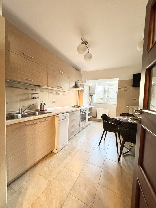 Apartament mobilat modern si calitativ, cu centrală proprie Calea Călărașilor 