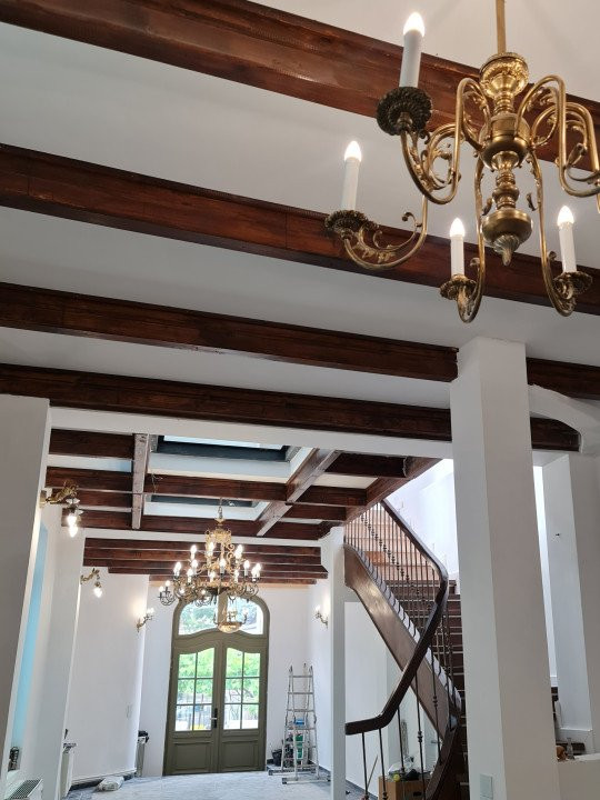 Casa de vanzare 5 camere in zona Unirii