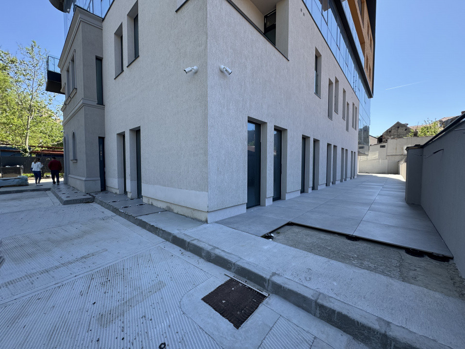 SPATIU COMERCIAL PREMIUM in EMINESCU - DACIA CUSTOM MADE*