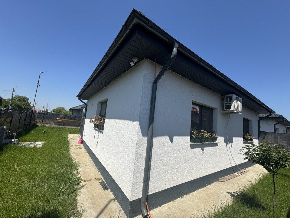 Casa cu curte proprie, nou amenajata si mobilata moden in Afumati