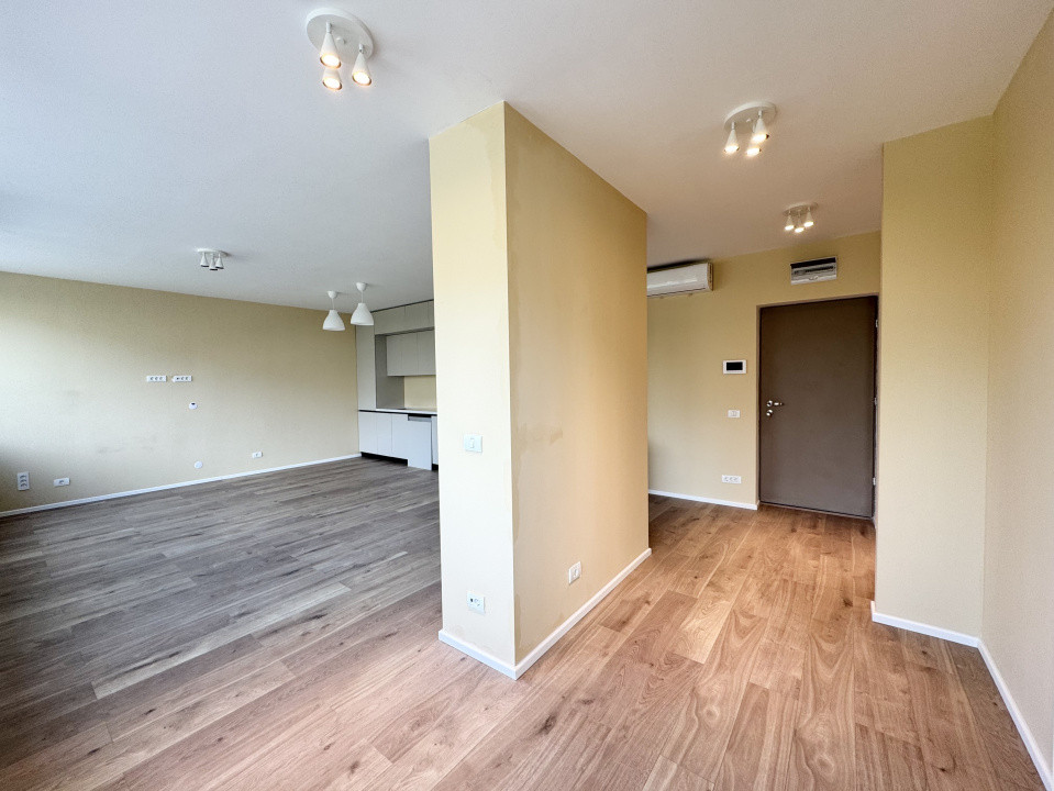 Apartament nou amenajat, situat la Bulevard, ideal Birou, Cabinet