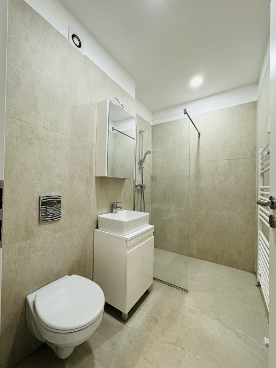 Apartament nou amenajat, situat la Bulevard, ideal Birou, Cabinet