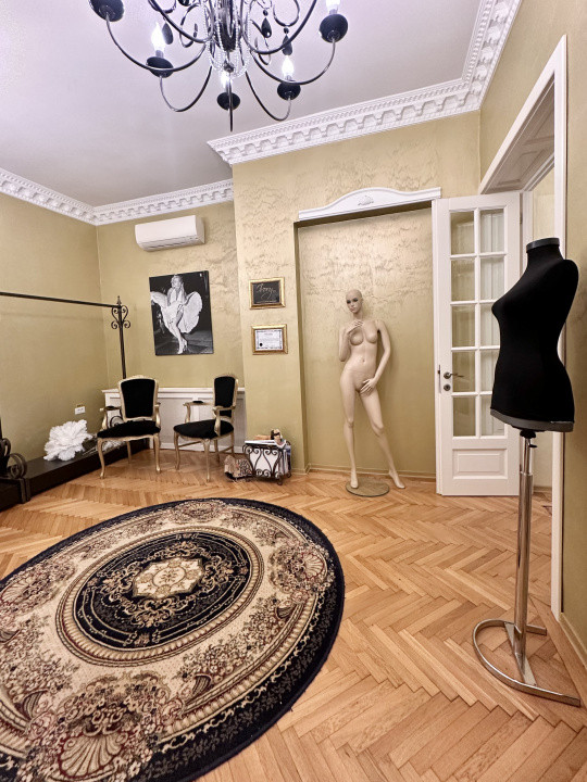 Spatiu reprezentativ in  zona Piata Romana ideal Showroom/ Birouri