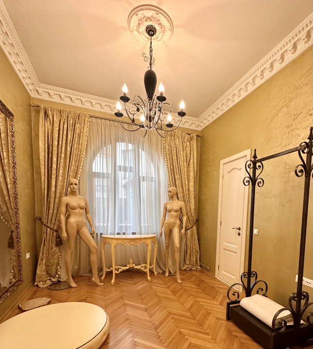 Spatiu reprezentativ in  zona Piata Romana ideal Showroom/ Birouri