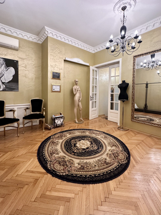 Spatiu reprezentativ in  zona Piata Romana ideal Showroom/ Birouri