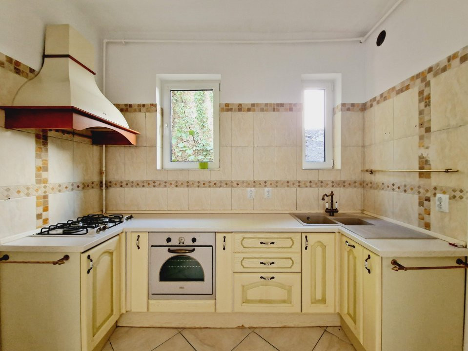 Central, elegant, versatil - Vila ideala pentru orice plan