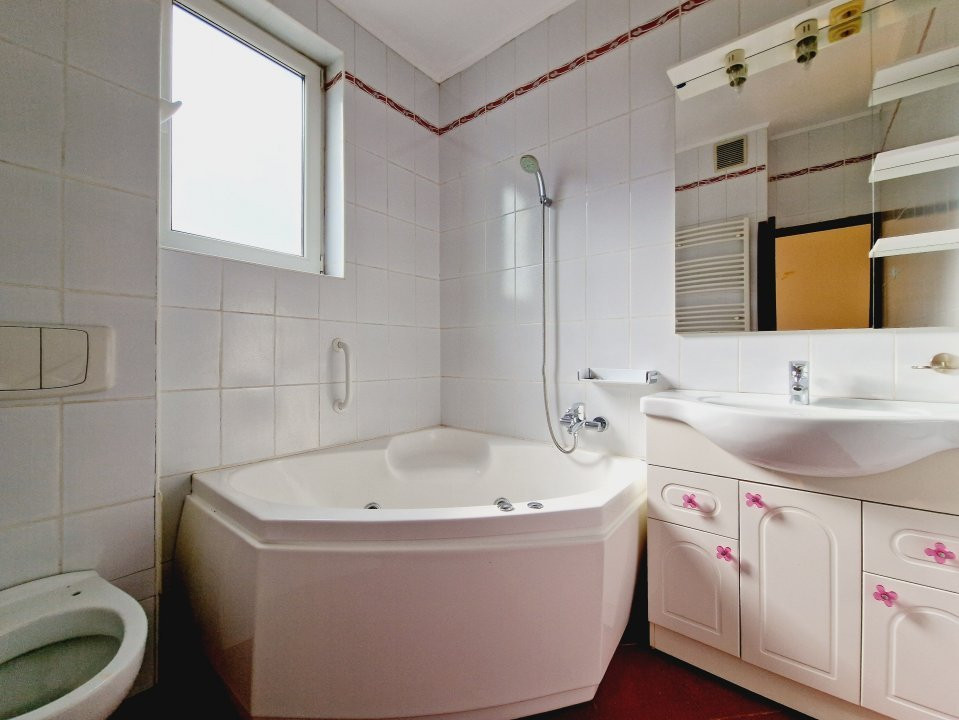 Central, elegant, versatil - Vila ideala pentru orice plan