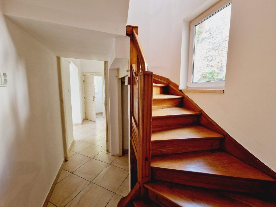 Central, elegant, versatil - Vila ideala pentru orice plan
