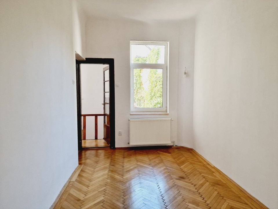 Central, elegant, versatil - Vila ideala pentru orice plan