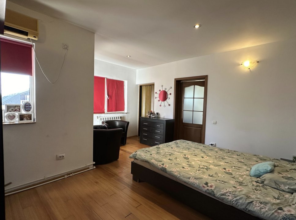 Vila individuala 15 camere - curte totala 300 mp - metrou Mihai Bravu