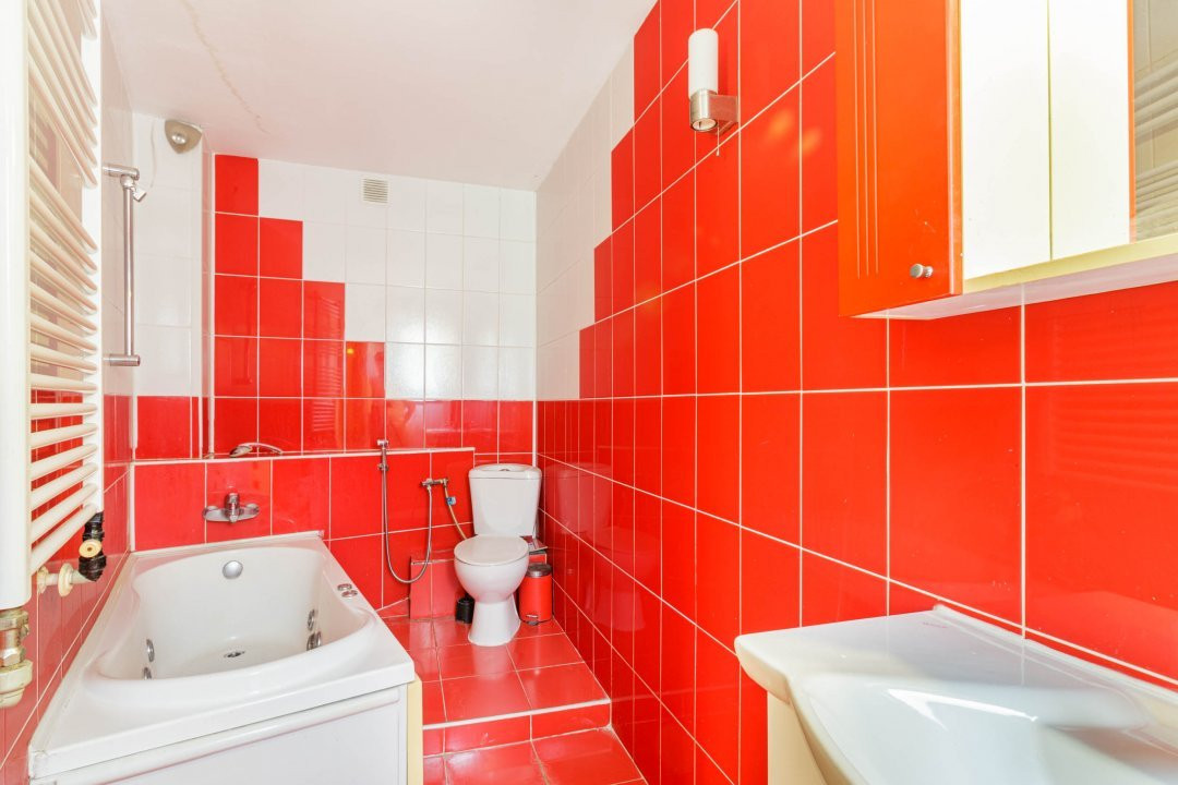 Apartament zona 0 bloc interbelic consolidat