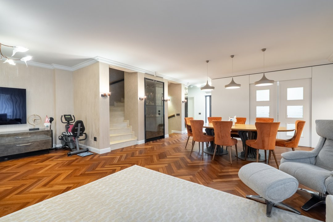 Vila Titan de vanzare - O proprietate care va depăși orice așteptare!