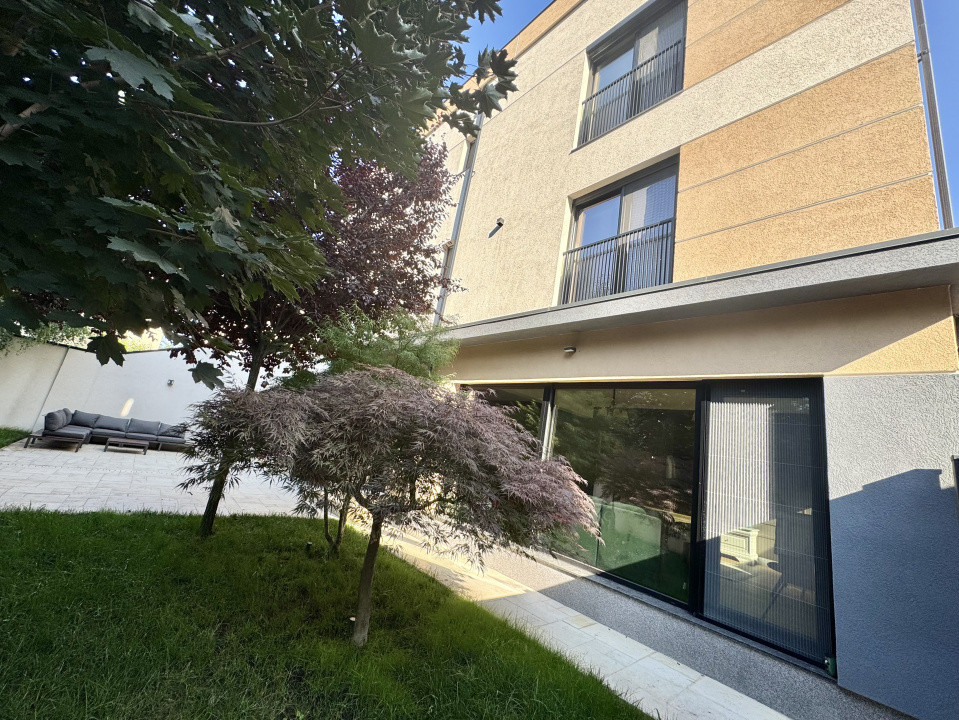 Casa superba de vanzare in zona Dristor - Park Lake - IOR 