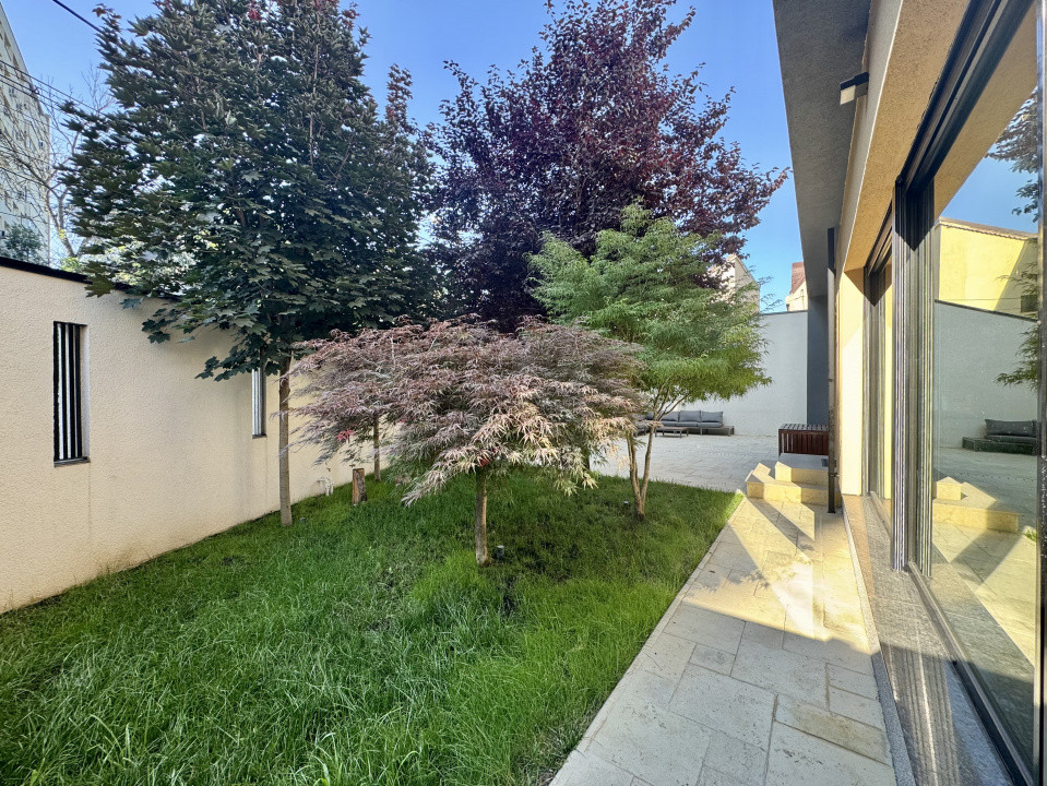 Casa superba de vanzare in zona Dristor - Park Lake - IOR 