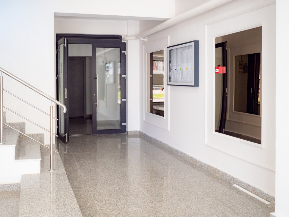 Apartament frumos amenajat + parcare in Ivory Residence