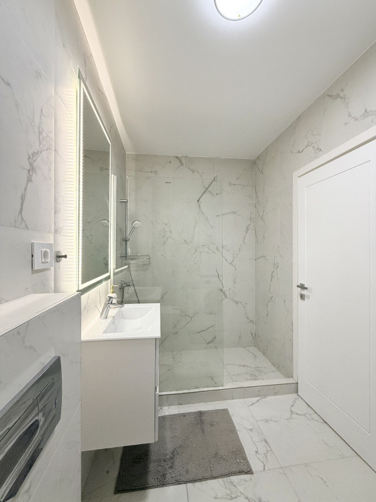 Apartament frumos amenajat + parcare in Ivory Residence