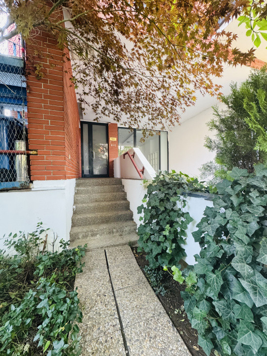 Spatiu Birouri cu Terasa si gradina proprie in zona Barbu Vacarescu - Titeica