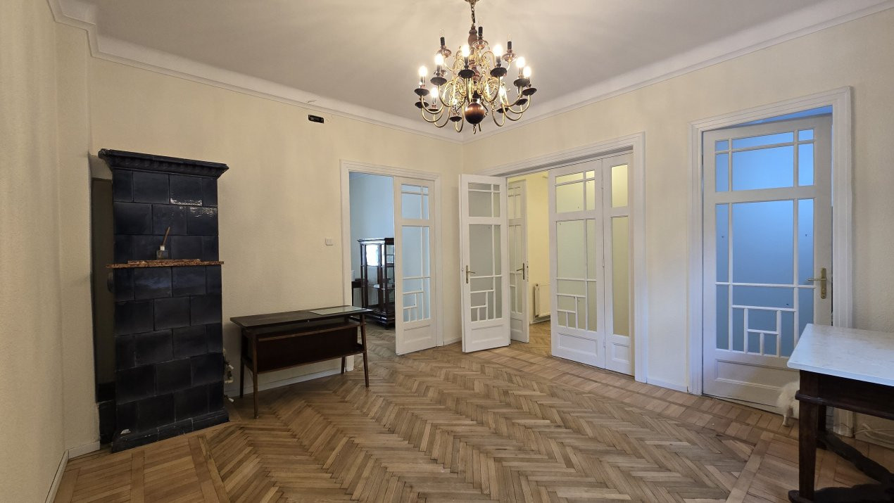 De inchiriat spatiu de birouri/comercial Unirii - Regina Maria