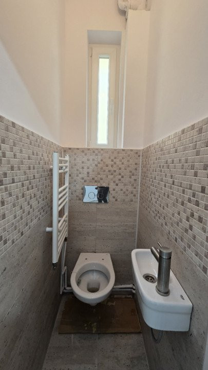 De inchiriat spatiu de birouri/comercial Unirii - Regina Maria