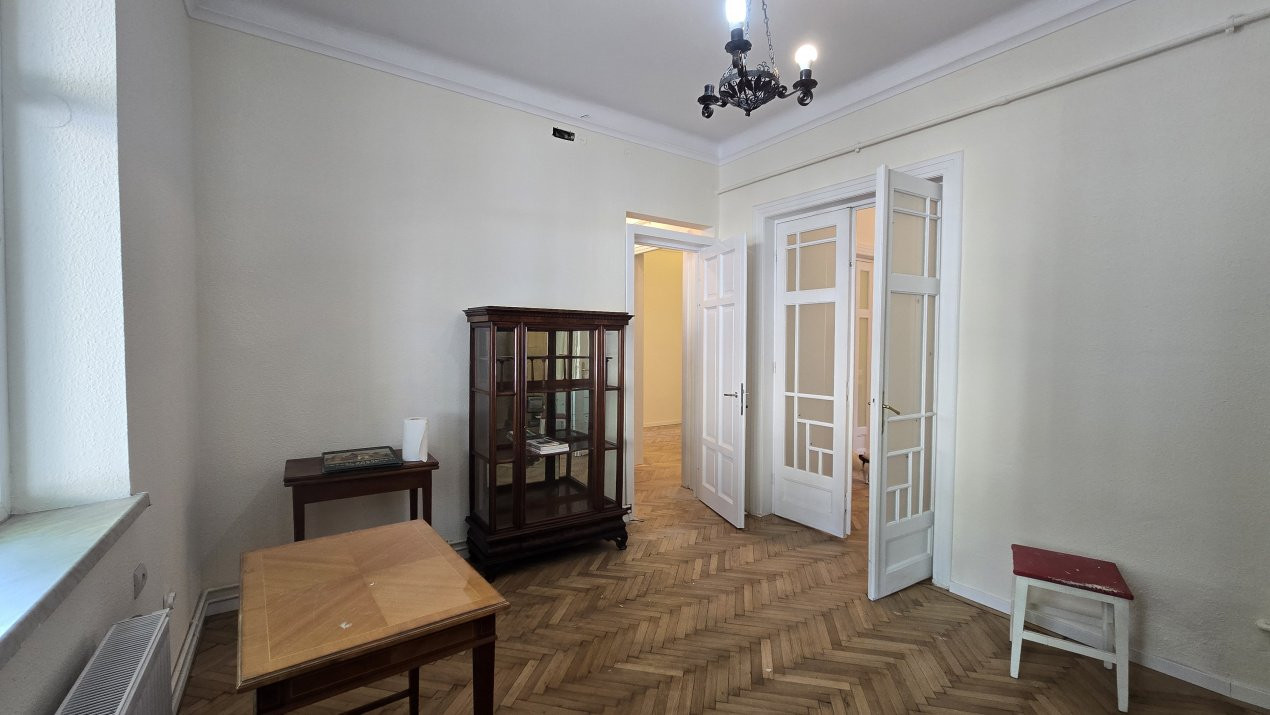 De inchiriat spatiu de birouri/comercial Unirii - Regina Maria