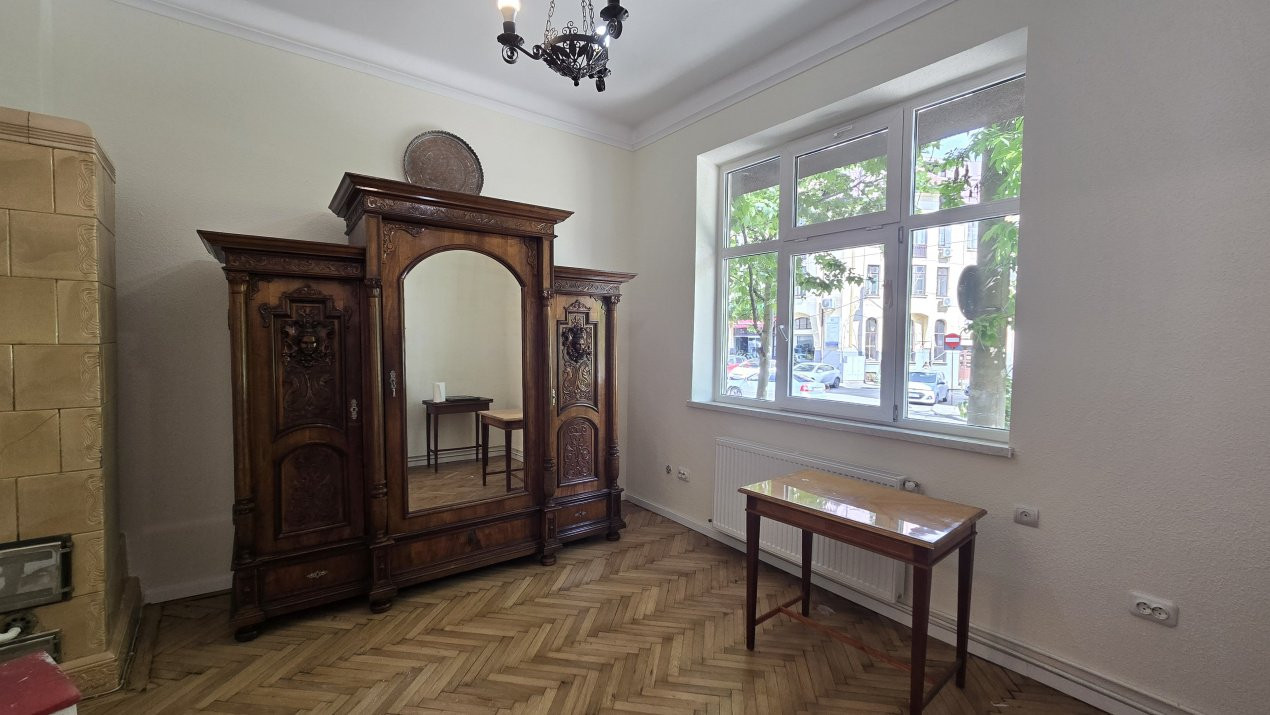 De inchiriat spatiu de birouri/comercial Unirii - Regina Maria