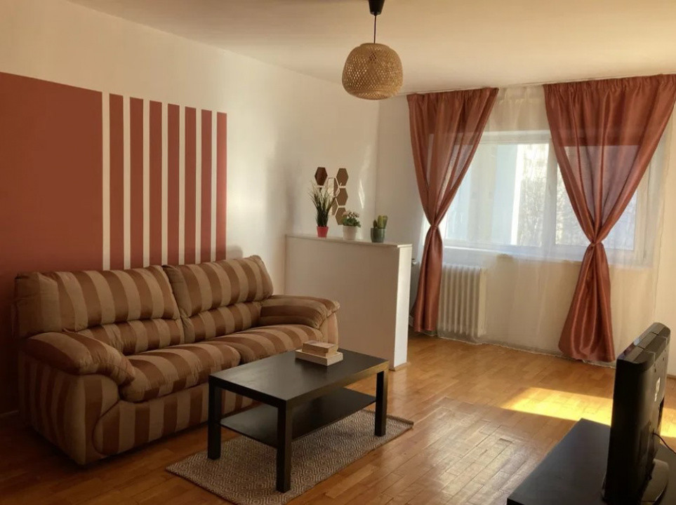 De inchiriat apartament 2 camere zona Decebal-Alba Iulia 