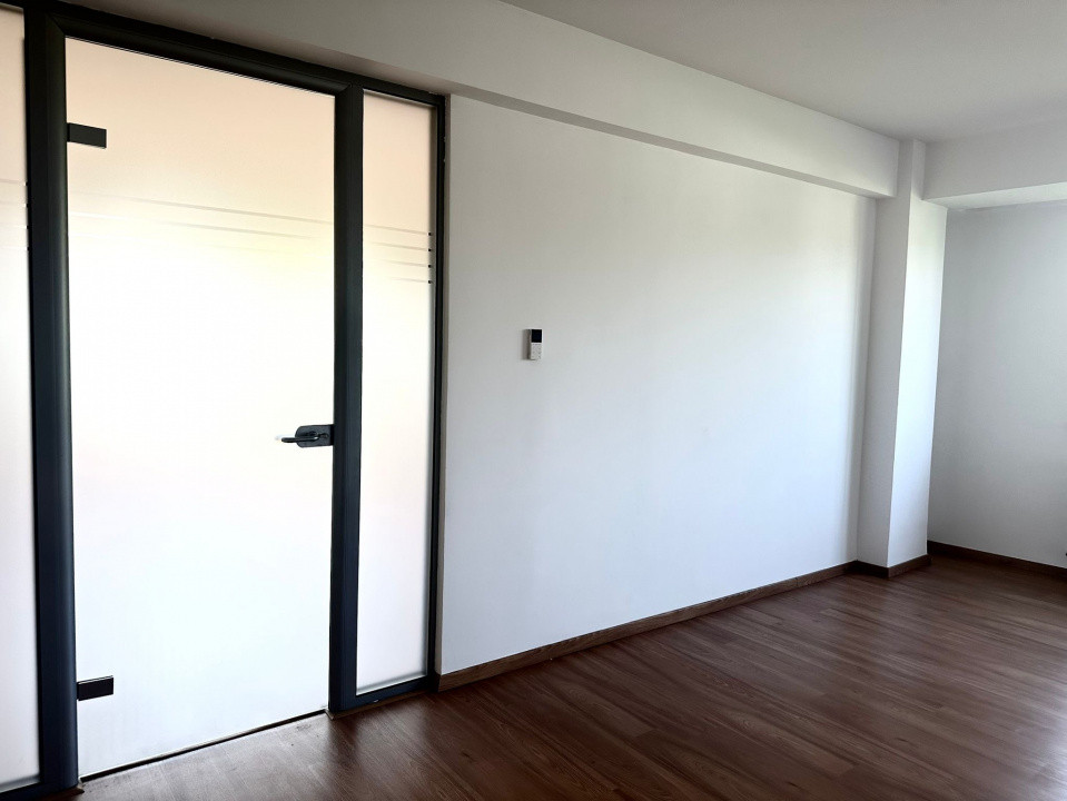 Apartament Zambaccian birouri/rezidențial, parcare inclusă