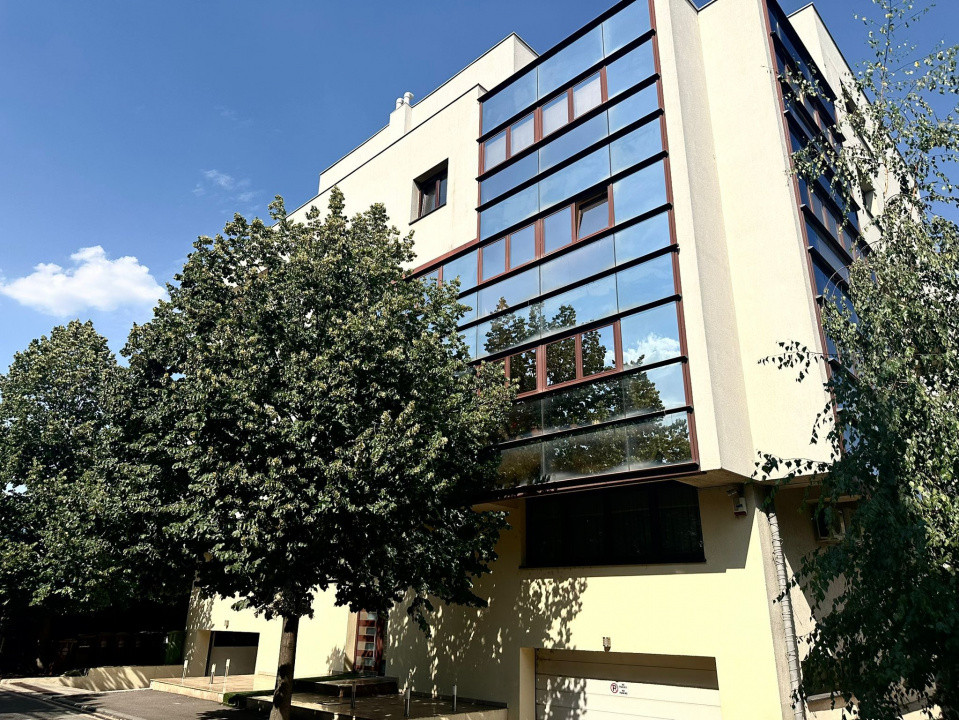 Apartament Zambaccian birouri/rezidențial, parcare inclusă