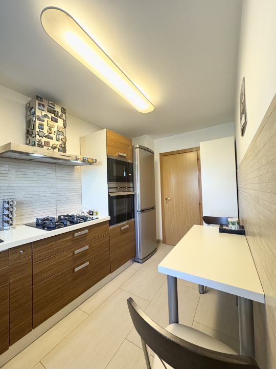 Apartamennt 3 camere,frumos amenajat In Bdul Unirii 62 cu parcare