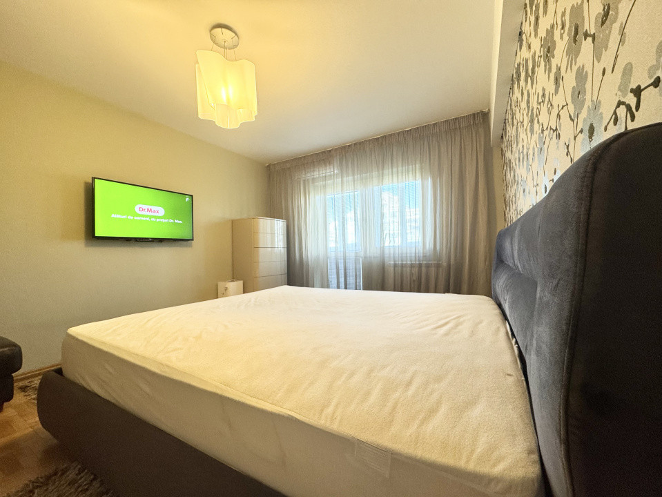 Apartamennt 3 camere,frumos amenajat In Bdul Unirii 62 cu parcare