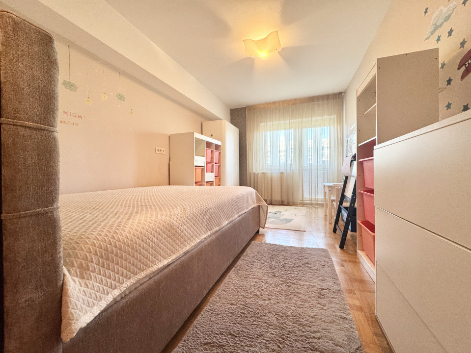 Apartamennt 3 camere,frumos amenajat In Bdul Unirii 62 cu parcare