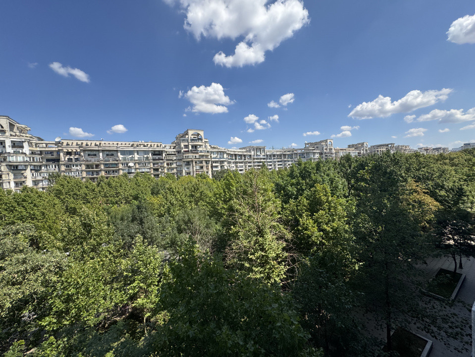 Apartamennt 3 camere,frumos amenajat In Bdul Unirii 62 cu parcare